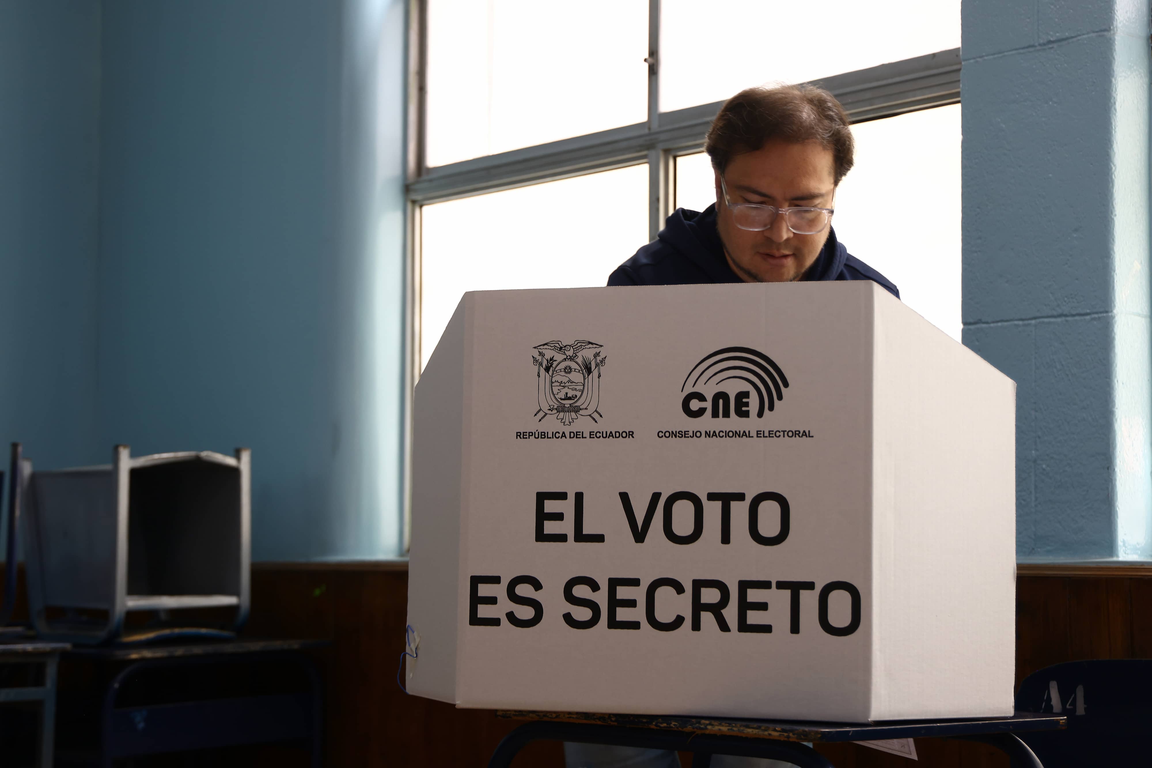 Ecuadorians Approve Security-Focused Referendum