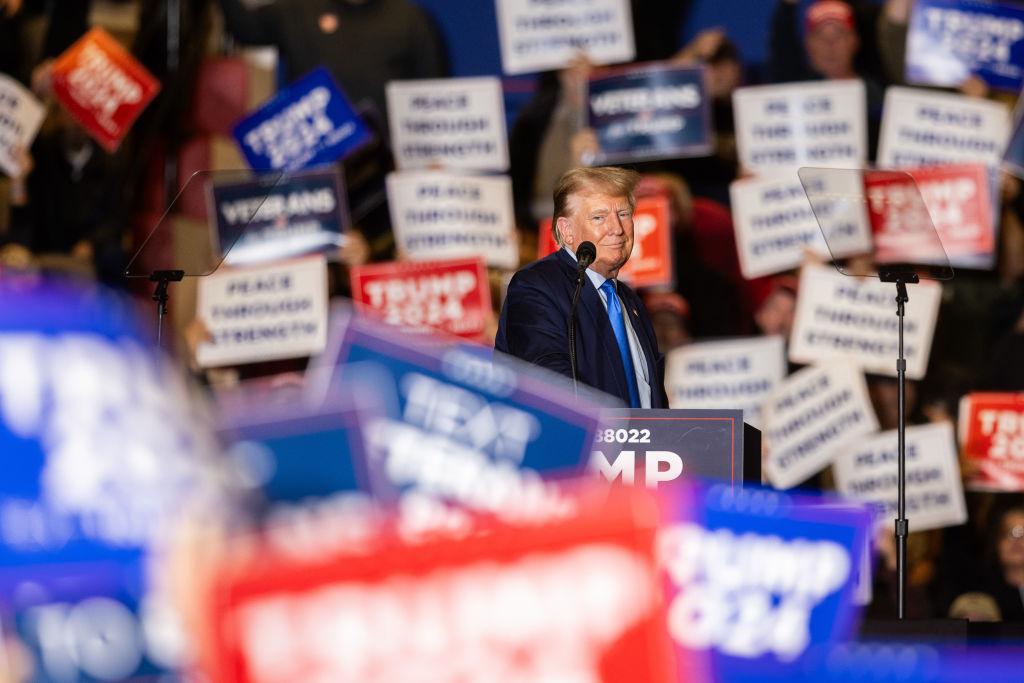 Trump Vows to Target 'Radical Left' in Veteran's Day Remarks