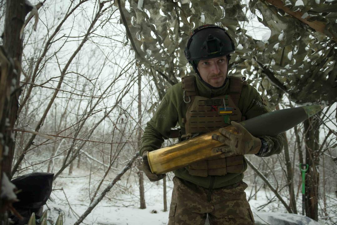 Russia Escalates Attacks as Ukraine Suffers Continued Ammo Shortages