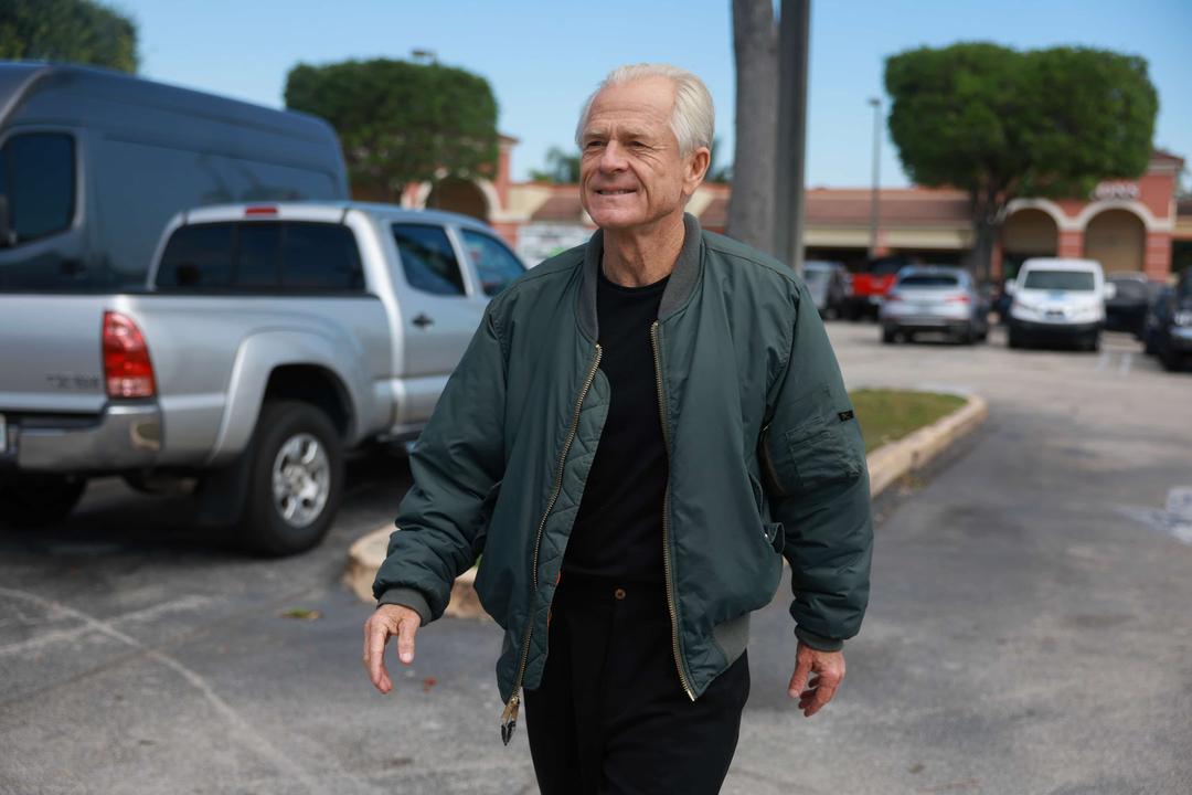 Trump Ally Navarro Begins Prison Sentence
