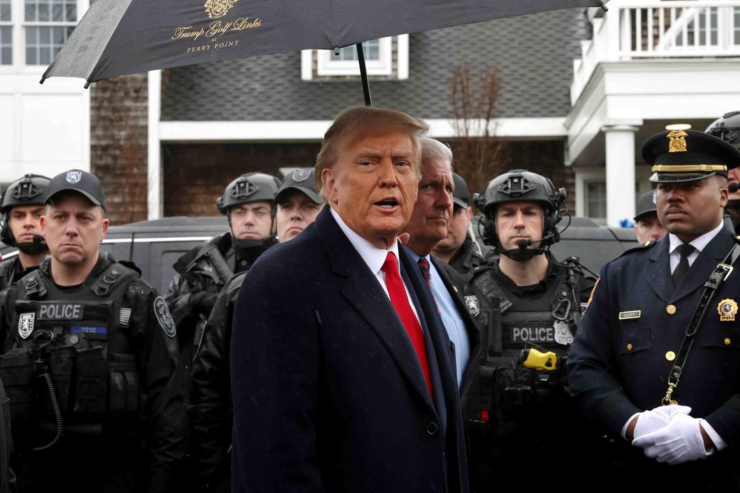 Trump Attends Wake of Slain NYPD Officer