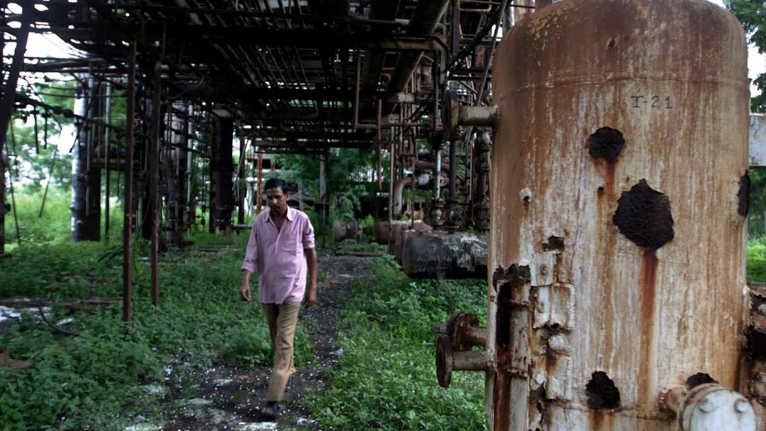 India: Toxic Waste from Bhopal Gas Leak Moved After 40 Years