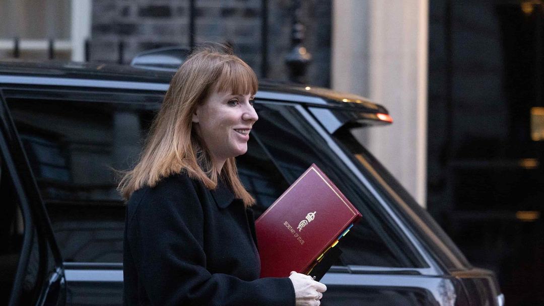 UK: Labour Delays Local Elections for 5.5M Voters Amid Devolution Reform