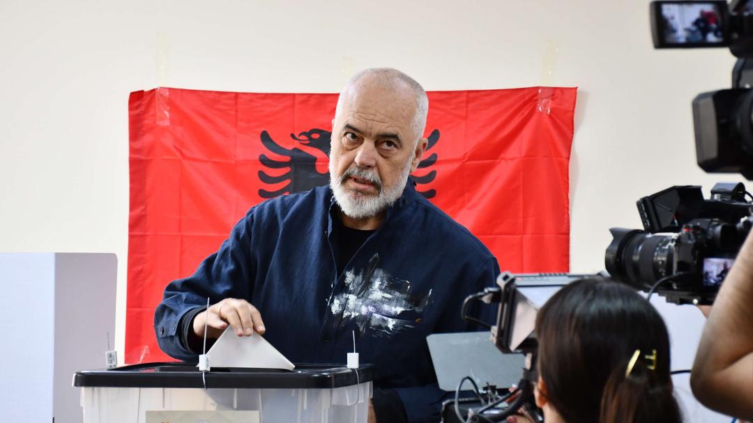 Socialist Party Leads in Albanian Election