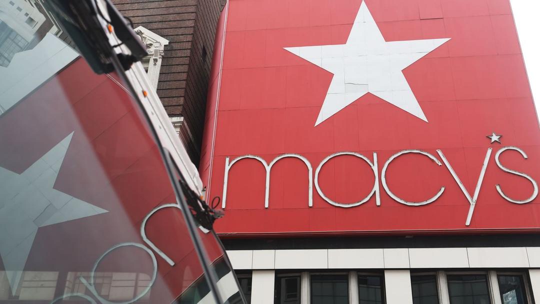 Macy's Slashes Profit Outlook Amid Tariff Squeeze
