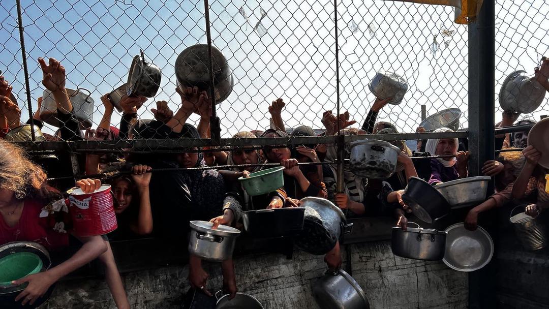 Israeli Forces Again Open Fire Amid Gaza Aid Distribution