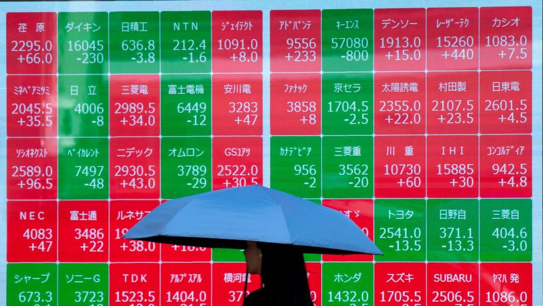 Japan Exports Fall 1.7% in May Amid Rising U.S. Tariffs