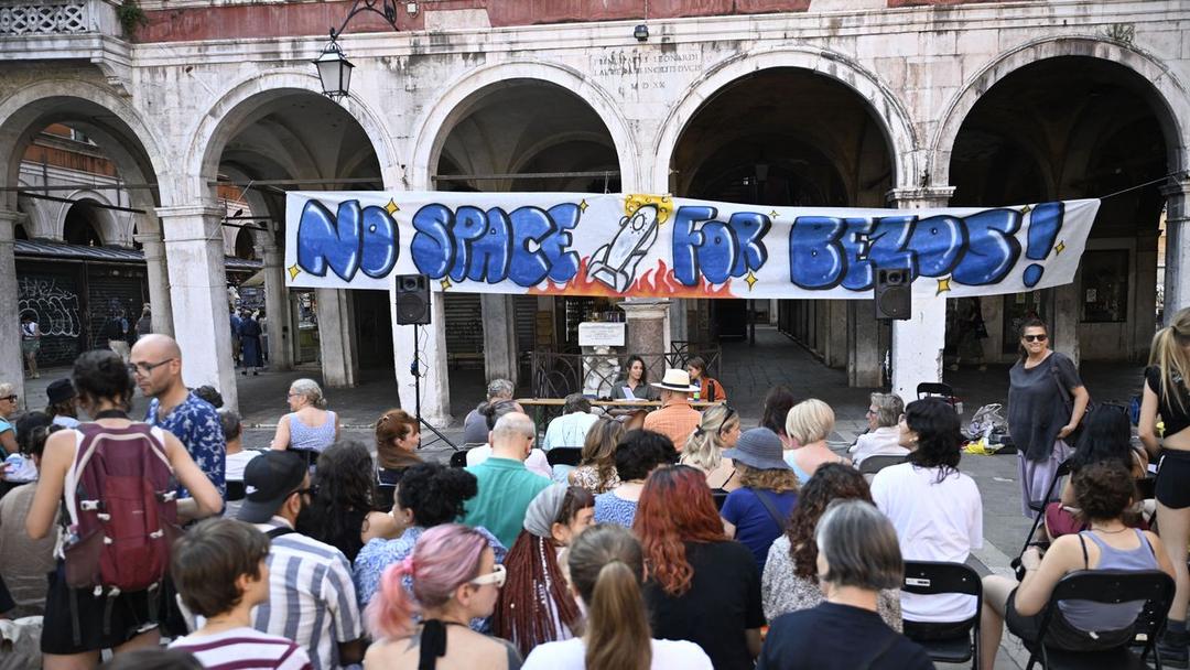 Venice Residents Protest Bezos Wedding