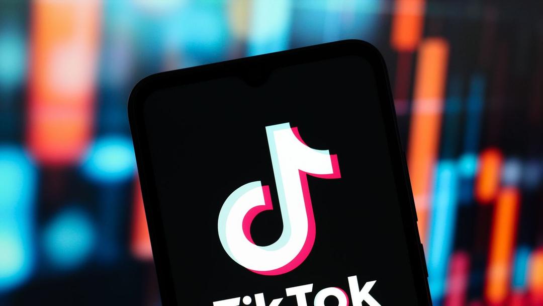 Trump Claims TikTok Buyer Found, Won't Name Group for 2 Weeks