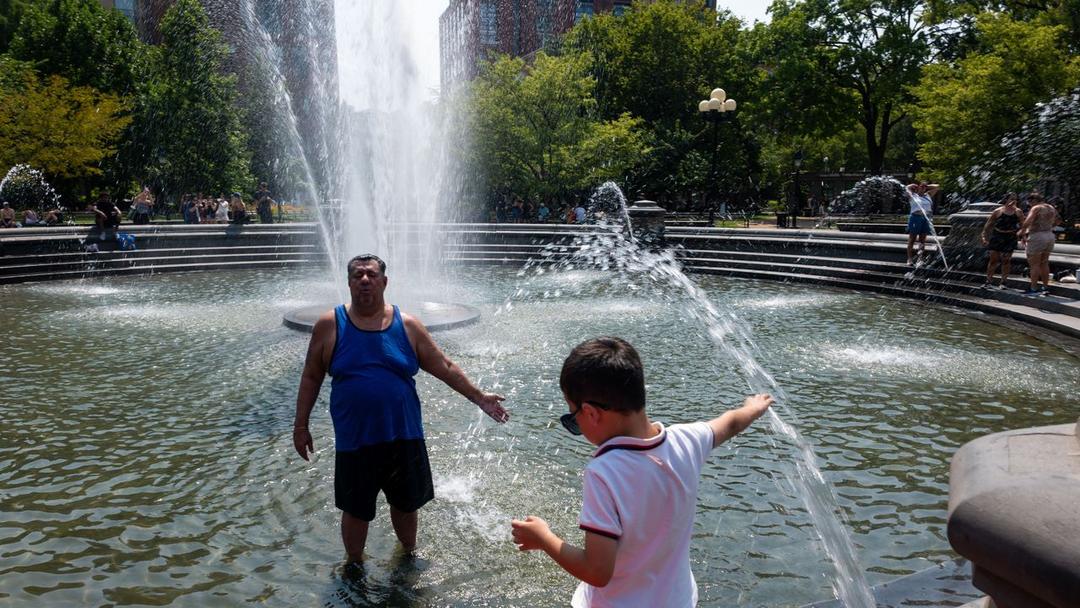 Heat Wave Grips Half of US, Affecting 200 Million