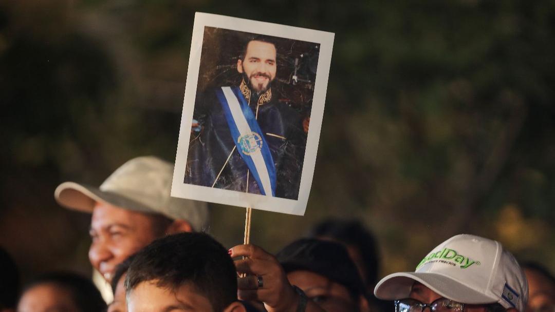 El Salvador Abolishes Presidential Term Limits