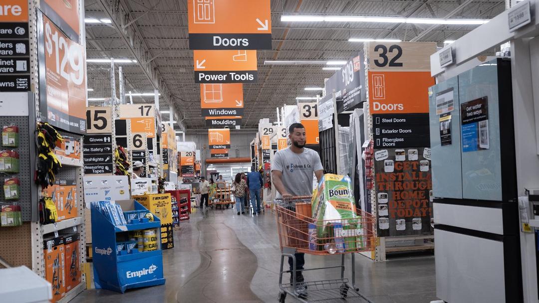 S&P Maintains US AA+ Rating, Cites Tariff Revenue Offset