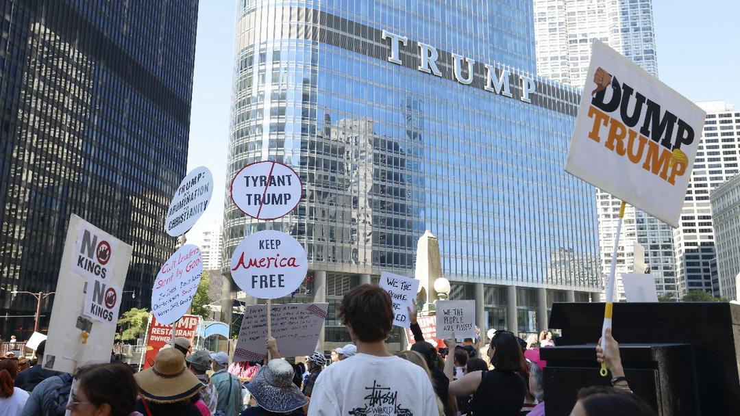 'Workers Over Billionaires' Protests Take Place Nationwide in U.S.