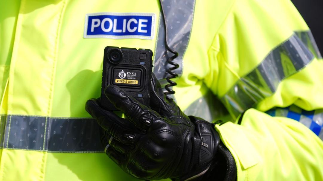 Scotland: Man and Woman Charged in Connection to Viral Knife Video