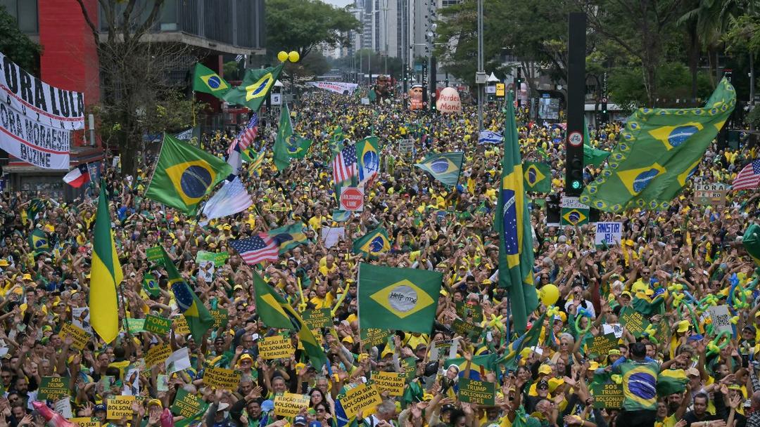 Bolsonaro Supporters Rally on Brazil's Independence Day