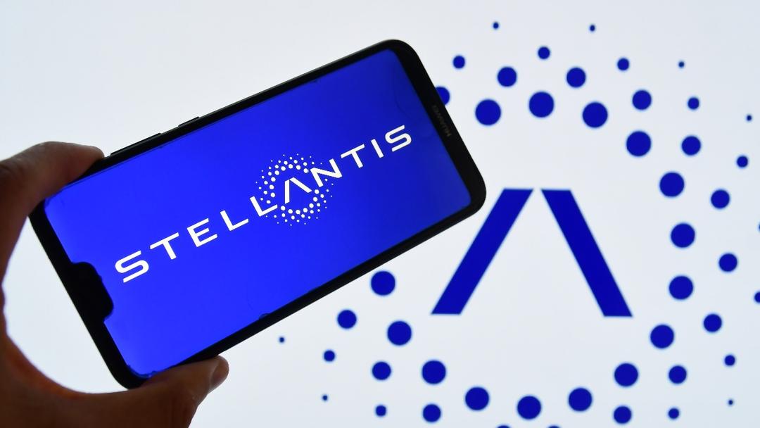 Stellantis $13B US Investment Sparks Canada Legal Threat