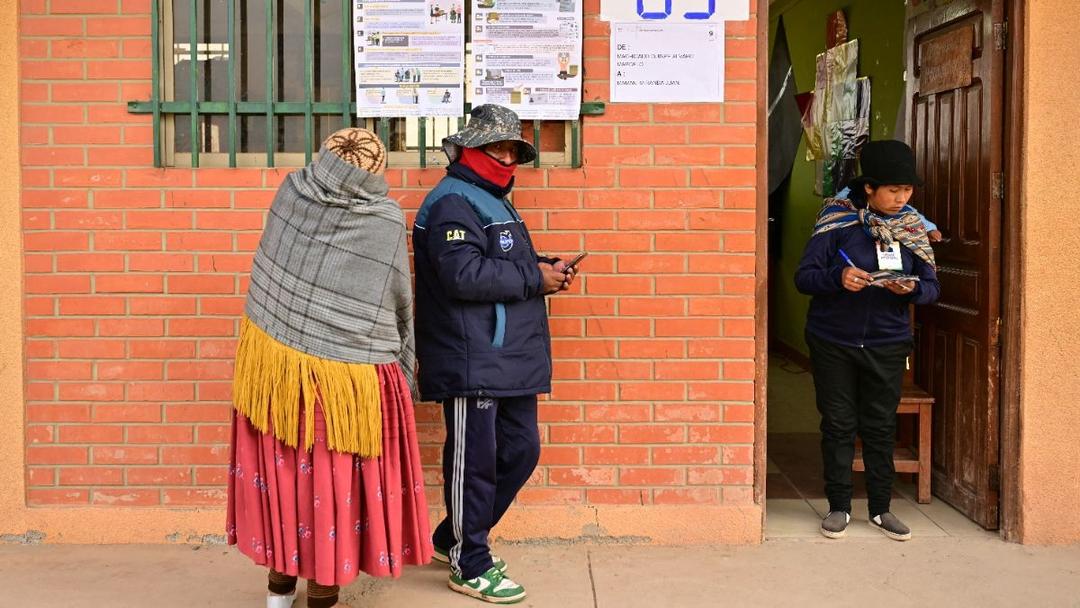 Bolivia Votes in Presidential Runoff