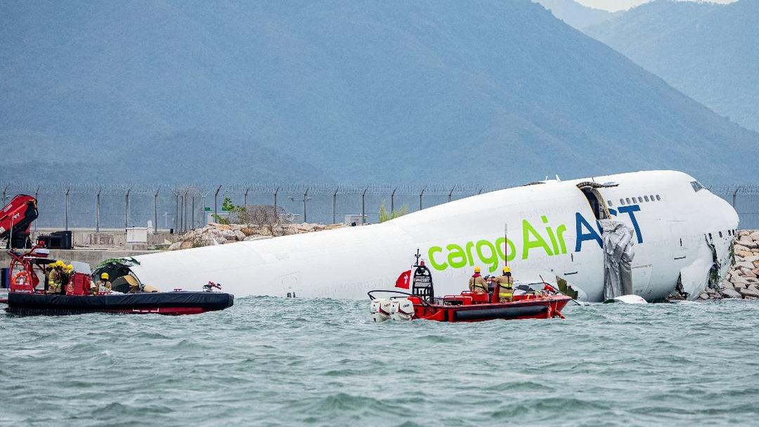 Boeing 747 Skids Off Hong Kong Runway, Kills 2 Ground Staff