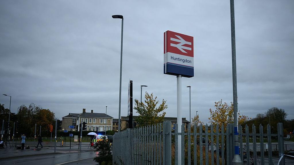 UK: Man Charged With 11 Attempted Murders in Train Attack