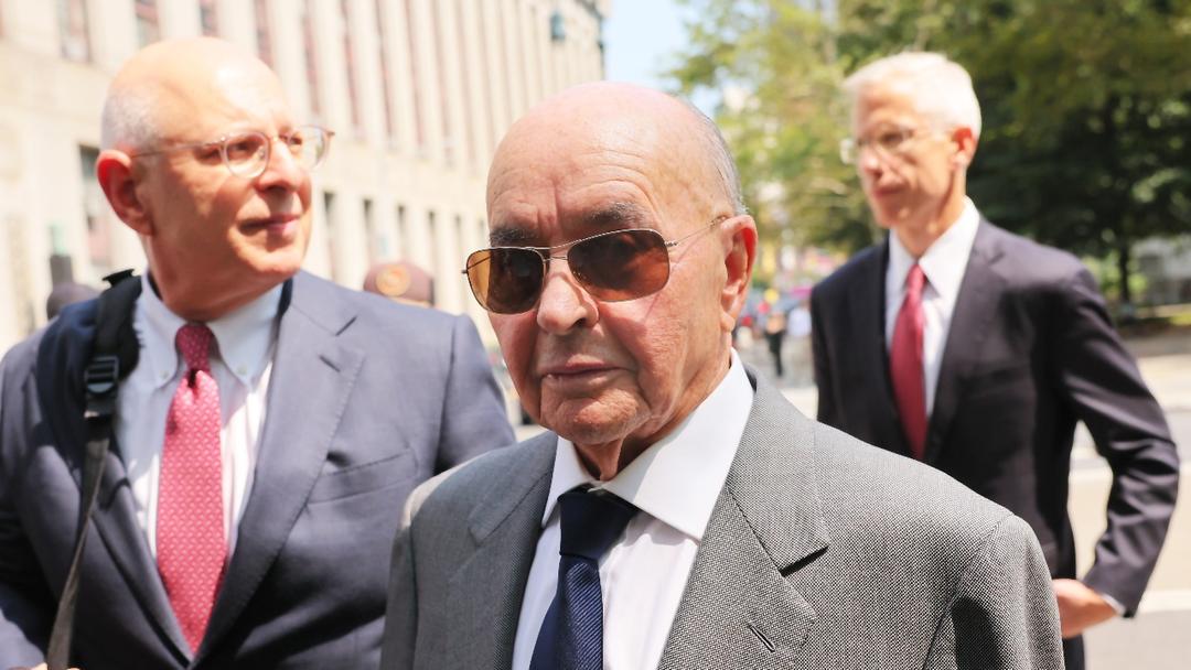 Trump Pardons Tottenham Ex-Owner Joe Lewis