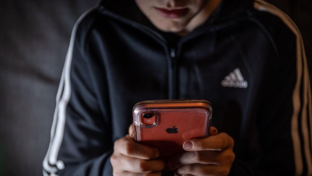 EU Parliament Backs Youth Social Media Restrictions