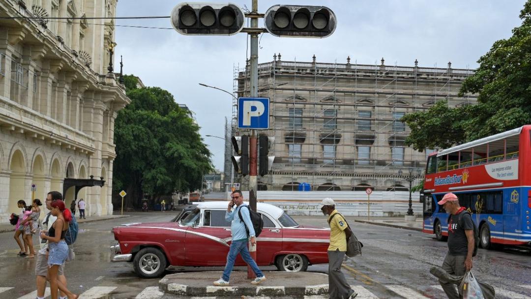 Cuba Reconnects Power Grid After Power Outage Hits Western Provinces