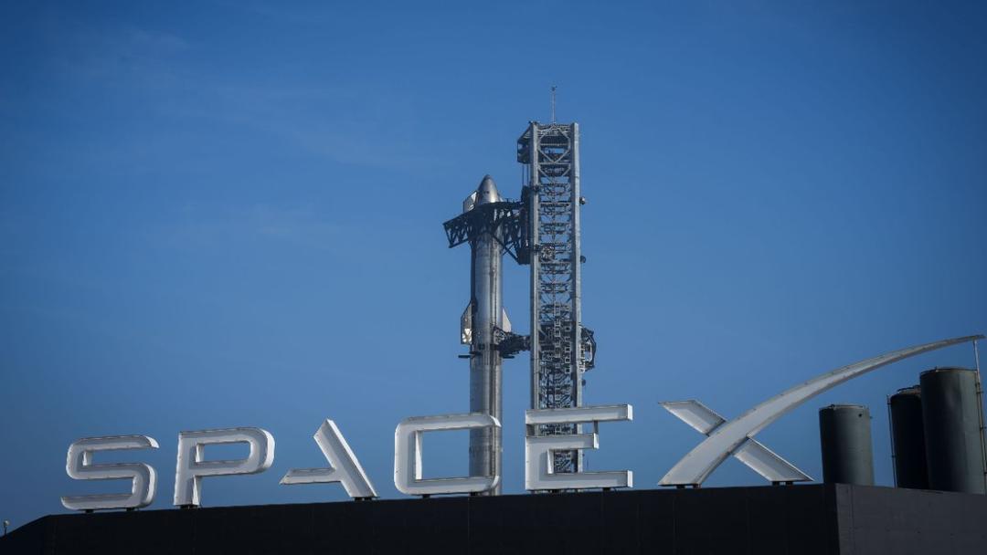 Report: January SpaceX Explosion Caused Mid-Air Flight Safety Issues