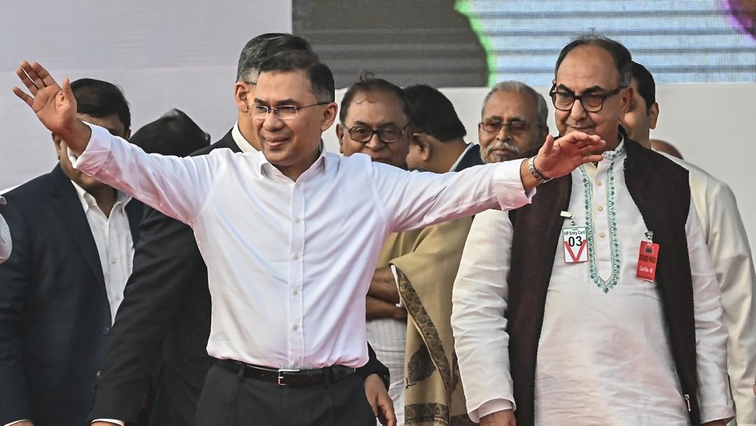 Bangladesh Opposition Leader Returns After 17 Years in Exile