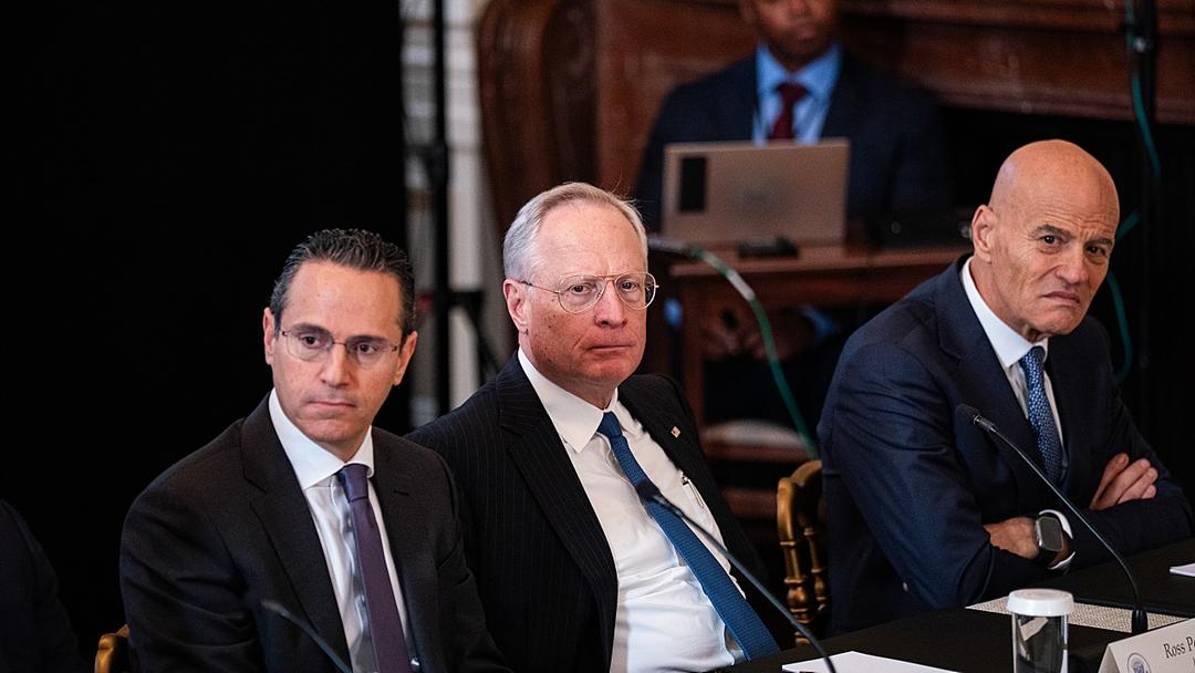Trump Meets Oil Execs on Venezuela Investment Plans