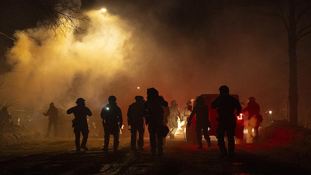 Clashes Erupt in Minneapolis After Another Federal Shooting; Trump Considering Insurrection Act