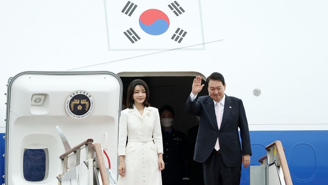 South Korean First Lady Jailed for Accepting Luxury Bribes