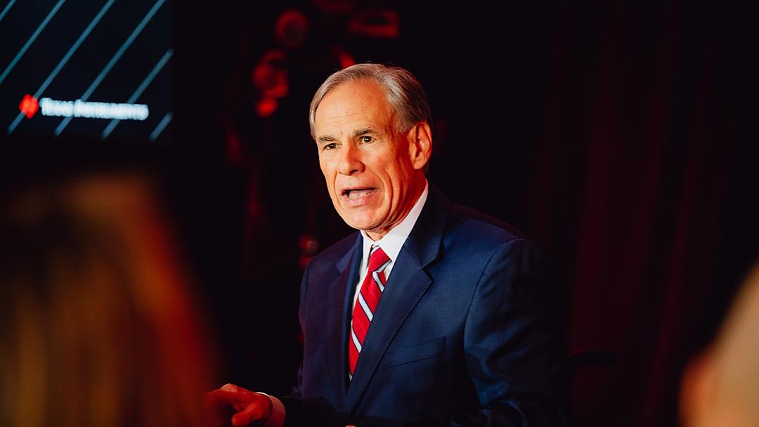 Texas Halts New H-1B Visa Petitions at State Agencies Until 2027