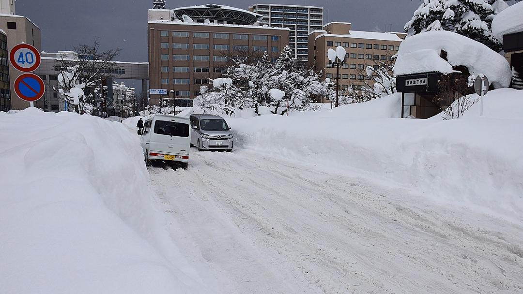 Japan: Record Snowfall Kills 30, Prompts Military Aid