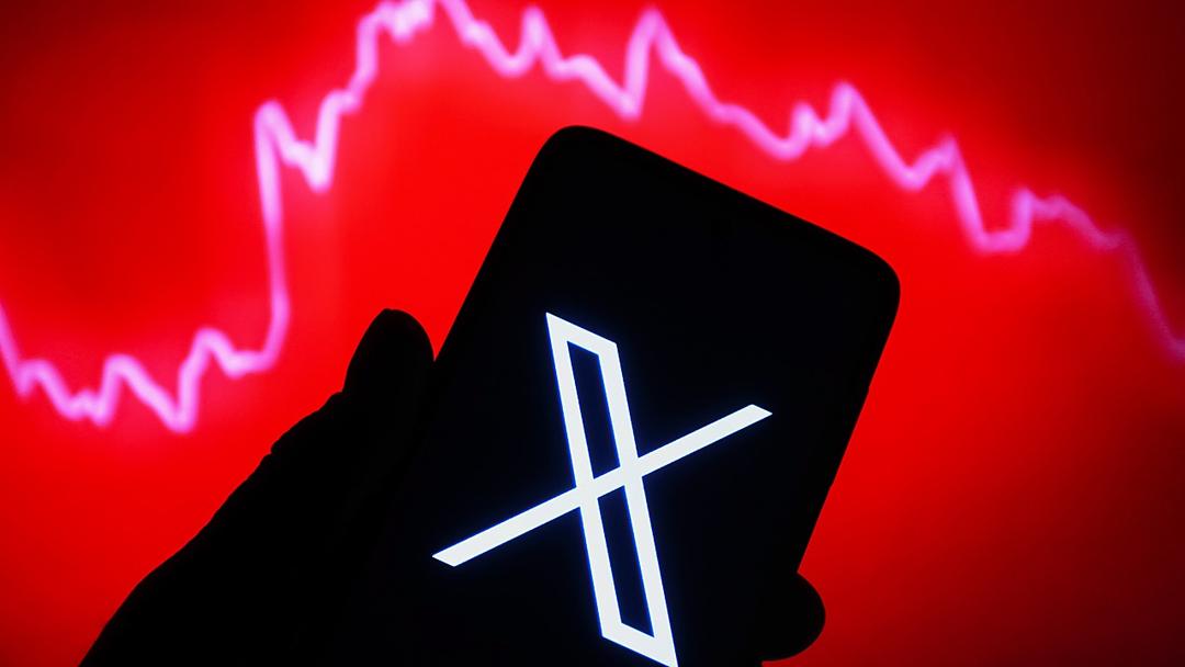 X Temporarily Experiences Two Outages