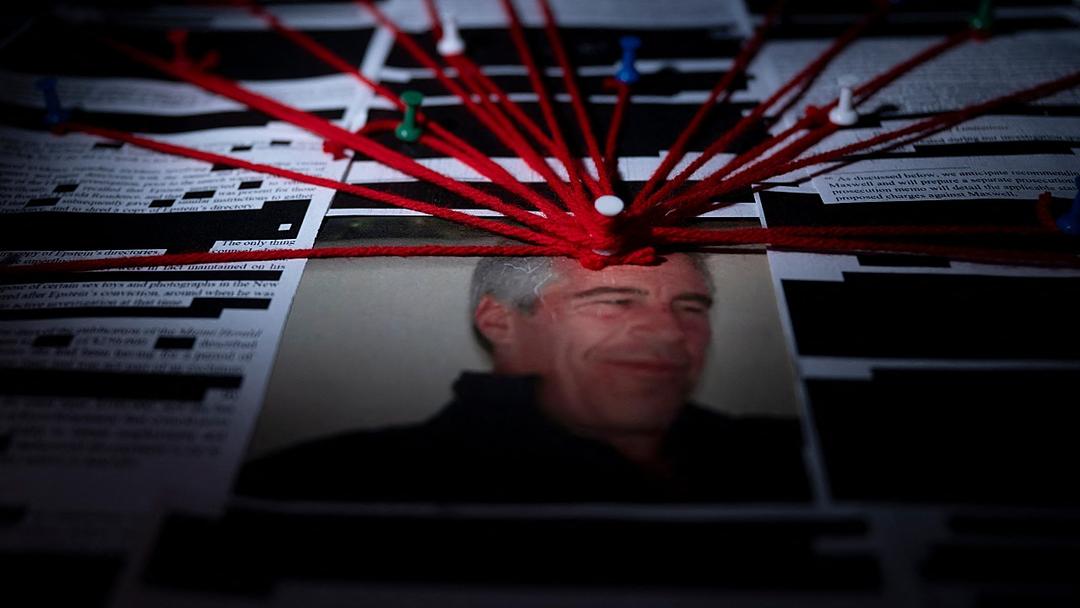 Schools Suspend Lifetouch Over Epstein Ownership Ties