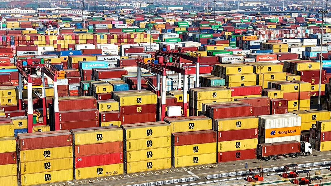 China Bans Dual-Use Exports to 20 Japanese Firms Amid Tensions