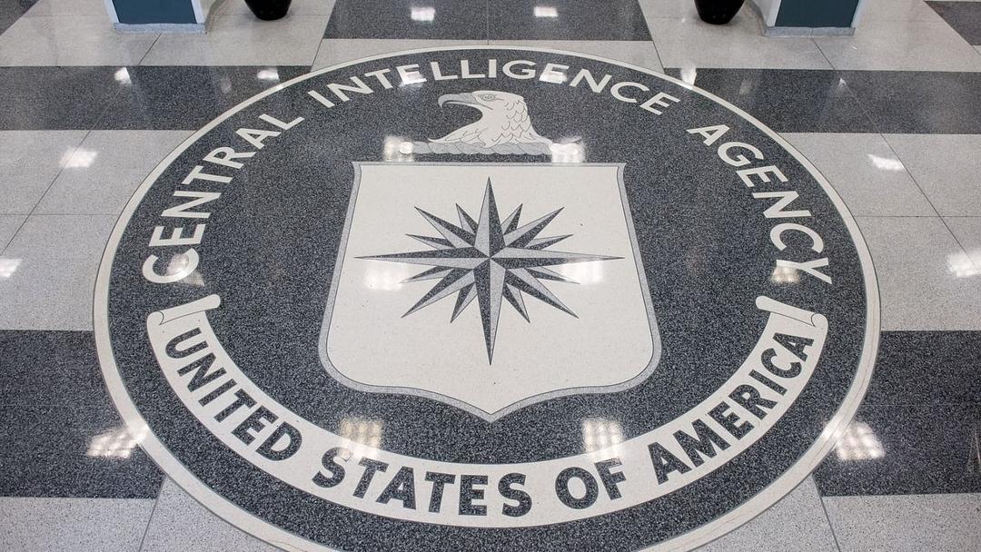 CIA Urges Iranians to Contact Agency in Farsi Post