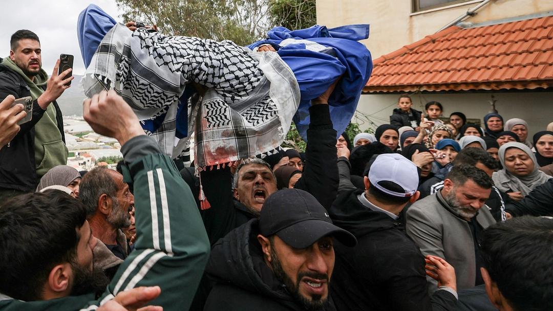 Israeli Forces Kill Palestinian Family of Four in West Bank