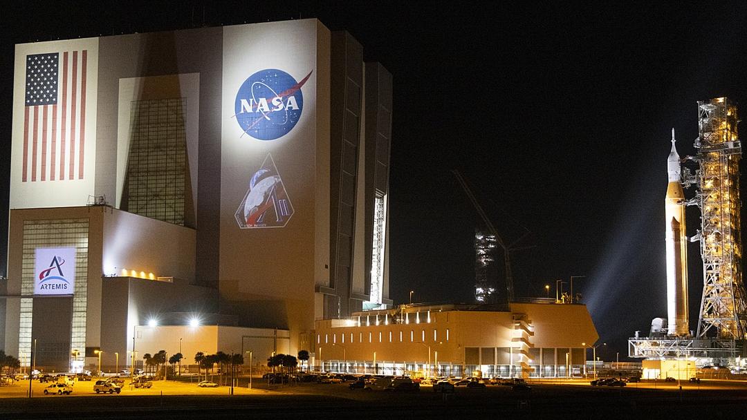 NASA Scraps Lunar Gateway, Plans Moon Base & Mars Mission