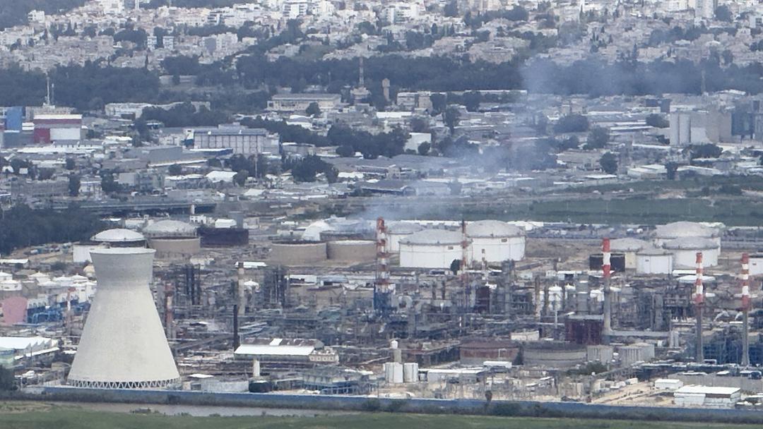 Oil Spill Warning as Iran Attacks Kuwait Oil Tanker in Dubai