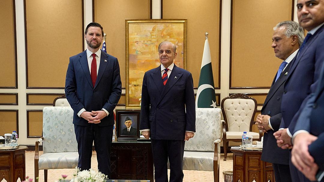 Pakistan Proposes Second Round of US-Iran Talks as Blockade Continues