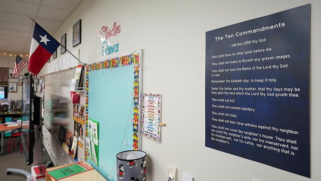 Court Upholds Texas Ten Commandments School Law