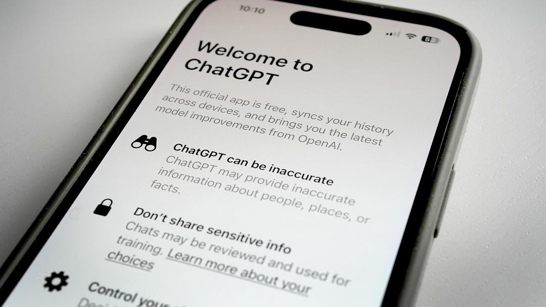 1 in 7 UK Adults Use AI Chatbots Over NHS GPs