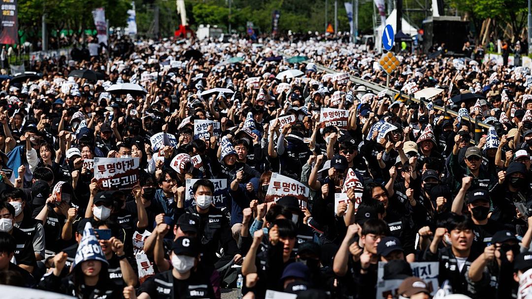 Samsung Union Approves $340K Bonus Deal