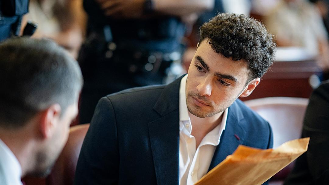 Mangione Defense Cites Emotional Disturbance in CEO Killing