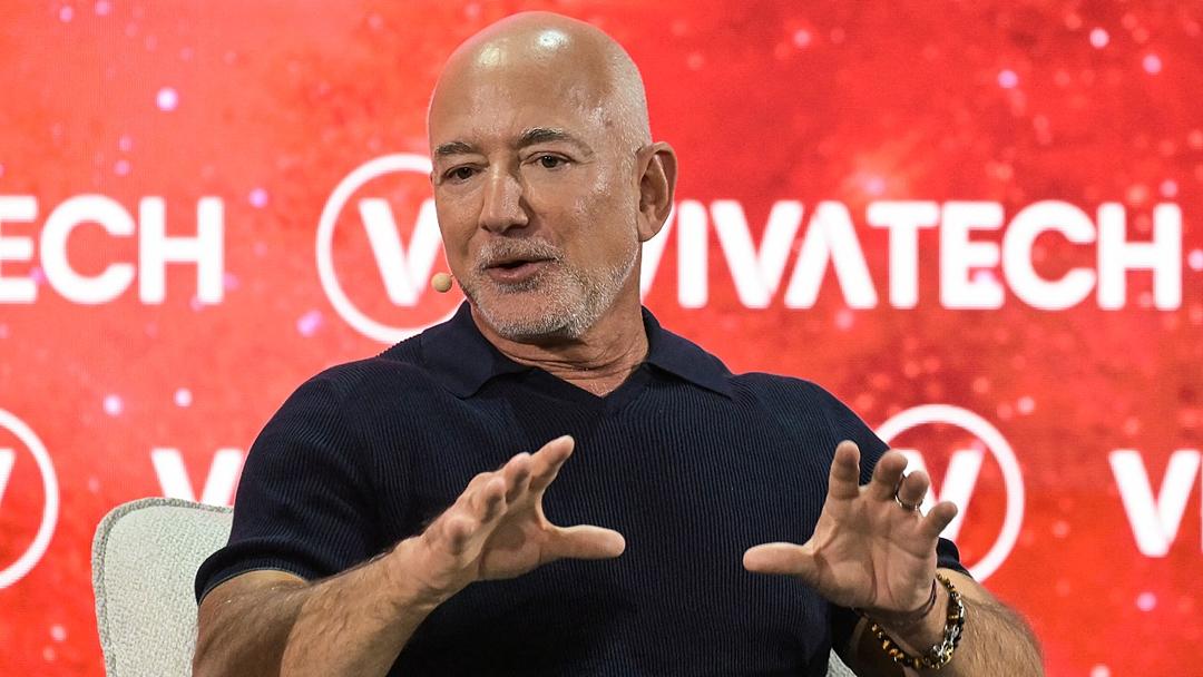 Bezos: AI Will Cause Labor Shortage, Not Job Loss