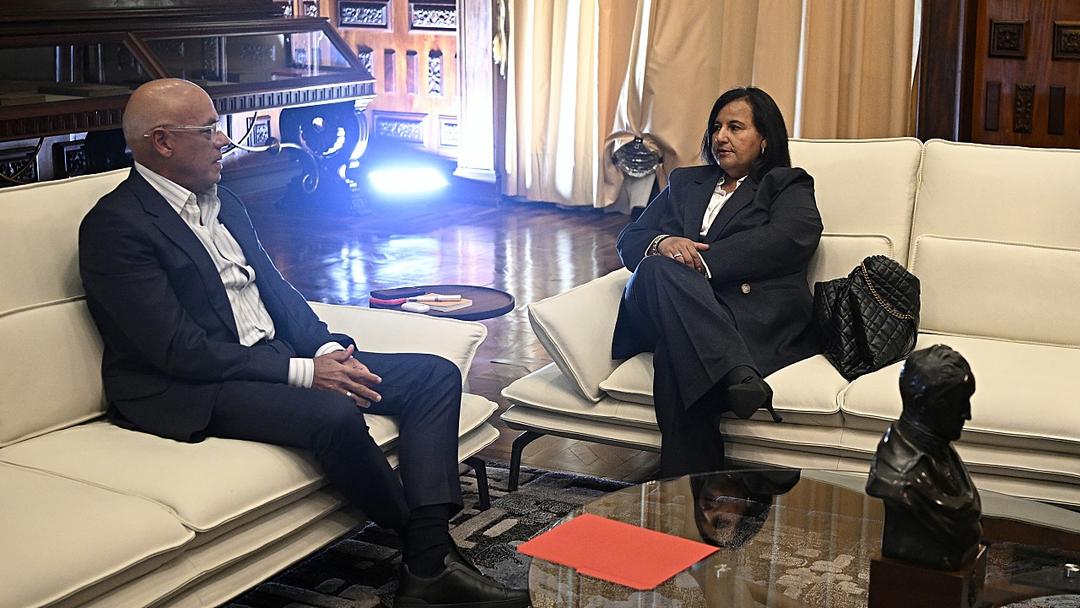 Venezuelan Opposition Figure Heads to US After Transition Talks