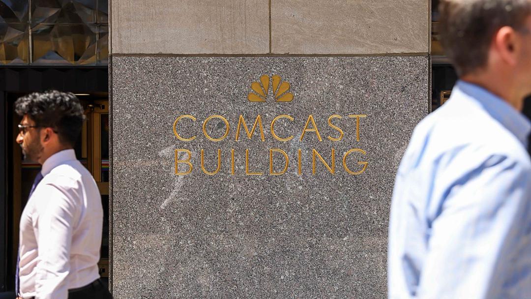 Comcast Splits Off NBCUniversal in Spinoff