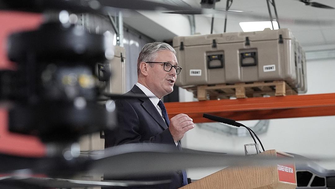 UK: Starmer Announces £15B Funding Increase for Defense