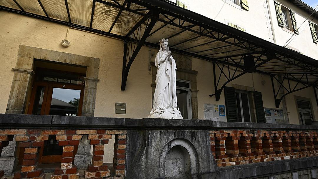 France Probes Anti-Catholic Military Academy Admissions